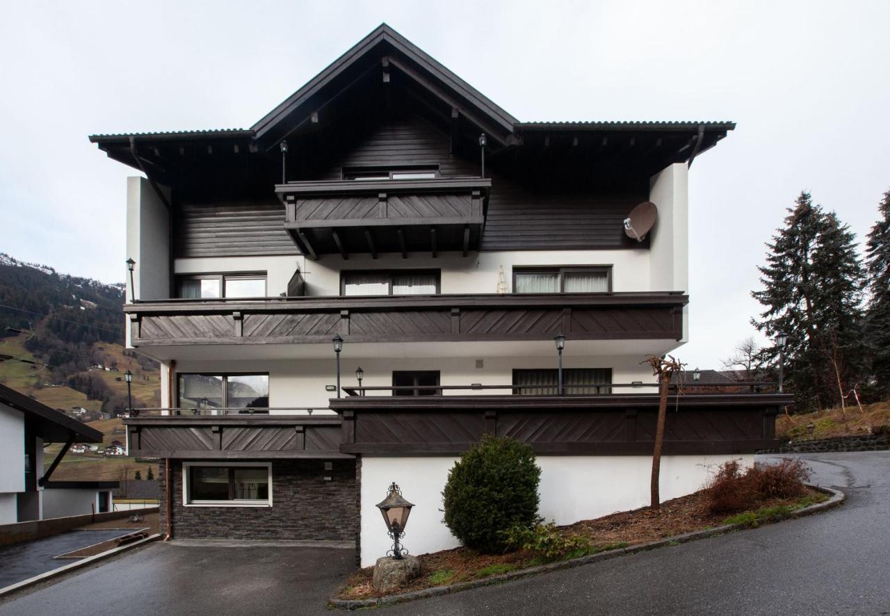 ガシュルンHaus 4 Montafon By Pferd Auf Wolkeアパートメント エクステリア 写真